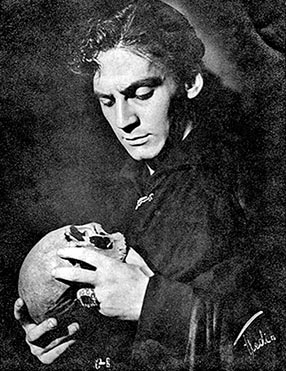 SÃ©rgio Cardoso as Hamlet